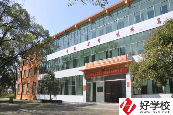 衡陽(yáng)蔡倫科技中等職業(yè)學(xué)校是公辦的嗎？有哪些優(yōu)勢(shì)？