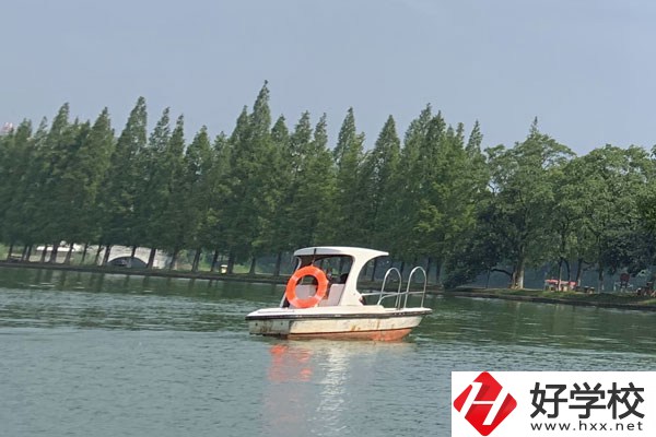 張家界有哪些比較好的中專(zhuān)？可以學(xué)什么專(zhuān)業(yè)？