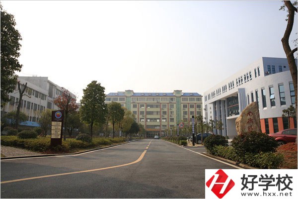 郴州資興市有值得推薦的職校嗎？