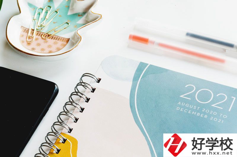 長(zhǎng)沙有學(xué)烹飪技術(shù)的學(xué)校嗎？位置在哪里？