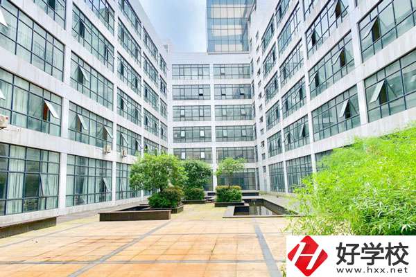 湖南曙光科技技工學校怎么樣？有哪些熱門專業(yè)？