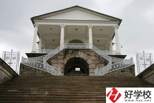 株洲排名靠前的重點中專推薦，學(xué)校師資力量如何？