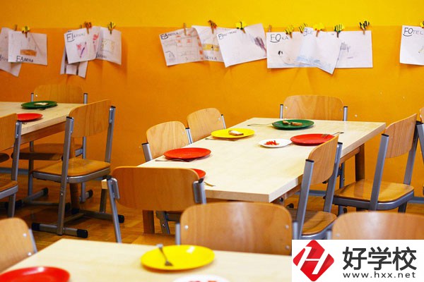在長沙讀中專，沒有興趣愛好怎么選合適的專業(yè)？