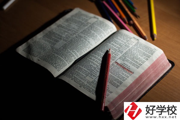 在衡陽想學(xué)廚師？這個學(xué)校不能錯過！