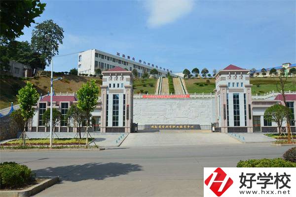 資興市職業(yè)技術(shù)學(xué)校值得報考嗎？有什么專業(yè)可以學(xué)？