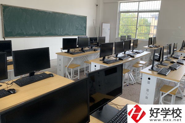 岳陽(yáng)市君山區(qū)有哪些中專？可以學(xué)什么專業(yè)？