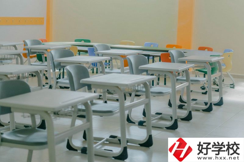 湘潭第一職業(yè)中專(zhuān)師資力量如何？學(xué)費(fèi)多少？