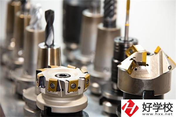 衡陽(yáng)技校學(xué)什么專業(yè)比較好？