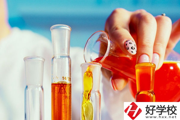 永州湘南旅游學(xué)校環(huán)境怎么樣？宿舍好不好？