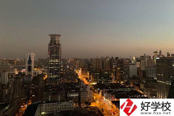 攸縣求實職業(yè)技術學校的平面設計專業(yè)怎么樣？就業(yè)前景如何？