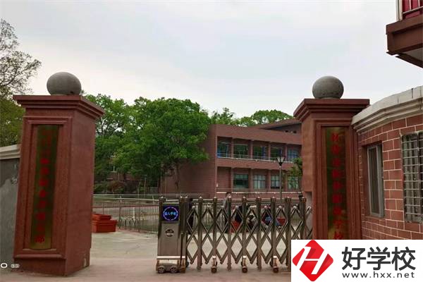 懷化洪江市有哪些中專學(xué)校？有什么辦學(xué)特色？