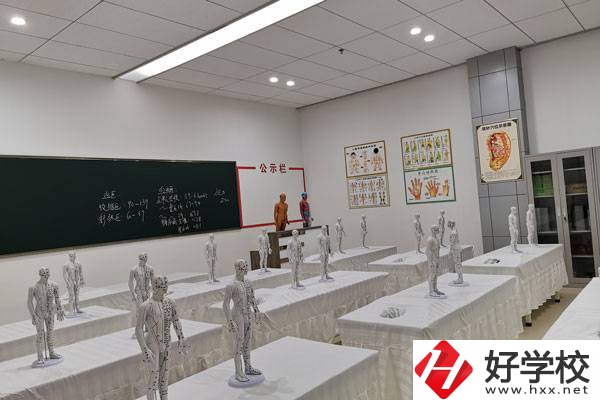 想在婁底學(xué)護(hù)理專業(yè)，看看這所學(xué)校