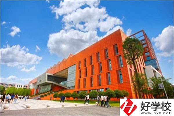 株洲哪個(gè)職校有焊工專業(yè)？