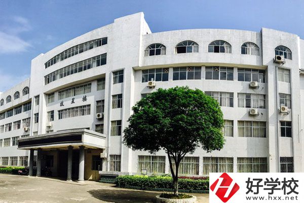 漣源工貿(mào)職業(yè)中專學(xué)校有什么熱門專業(yè)？學(xué)什么有前途？
