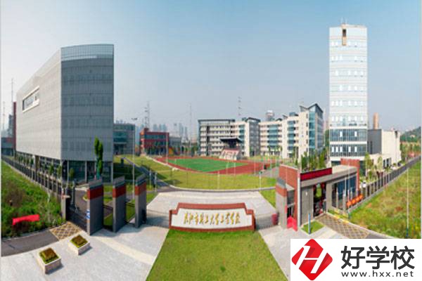 株洲市交通技工學校的地址在哪？學費是多少？