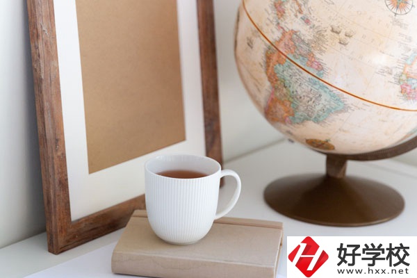 永州第二技工學(xué)校怎么樣？學(xué)校是公辦的嗎？
