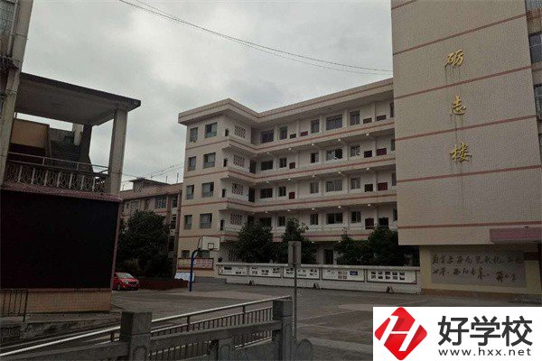 湘西有哪些民辦中?？梢酝扑]？有什么辦學(xué)特色？