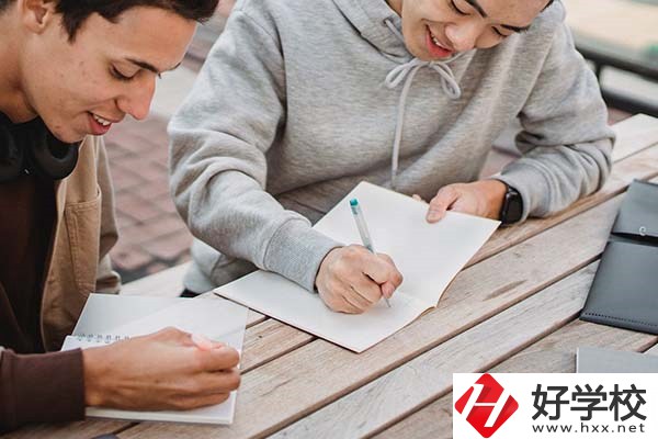長沙經(jīng)貿(mào)是公辦還是民辦（長沙經(jīng)濟(jì)貿(mào)易?？茖W(xué)校）